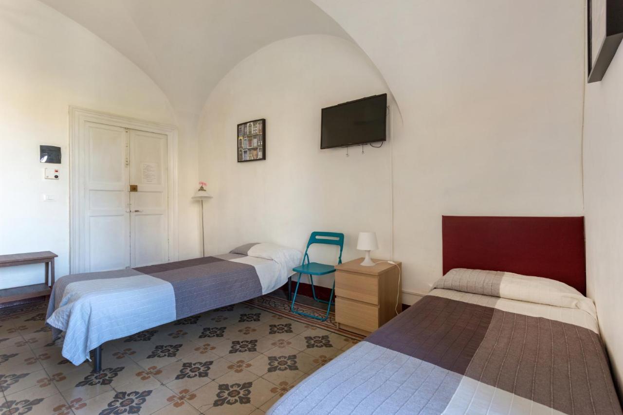 Da Gianni E Lucia With Bathroom In The City Center Gasthuis