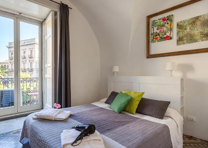 Da Gianni E Lucia Rooms With Bathroom In The City Center